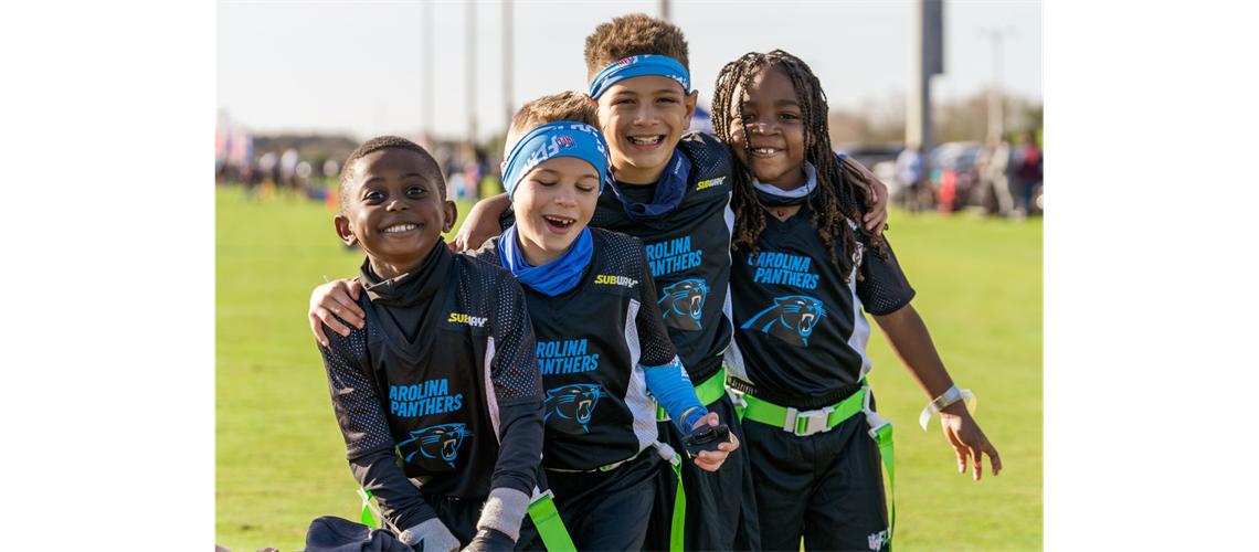 SPRING NFL FLAG FOOTBALL, BOYS & GIRLS AGES 3-17. SIGN UP NOW!